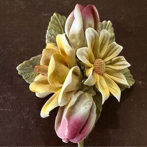 Capodimonte Floral Ceramic sculpture in Yellow and Pink, missing a bottom piece